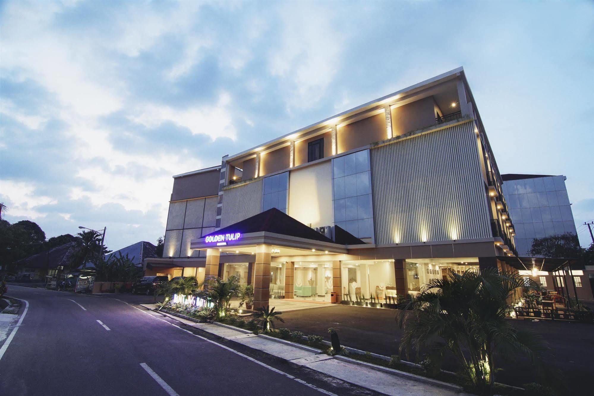 Golden Tulip Essential Belitung Hotel Tanjung Pandan Eksteriør billede